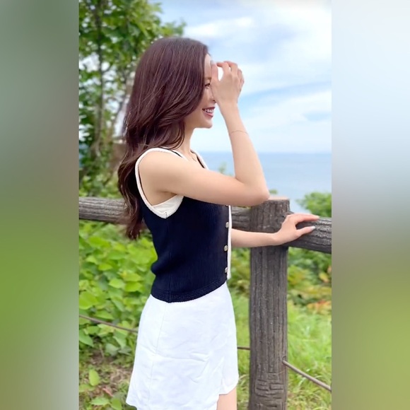 Abercrombie Mara sweater vests NWT sz S black & white / black / white / beige - Picture 2 of 13